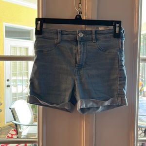 8075  Childers jean short size 8